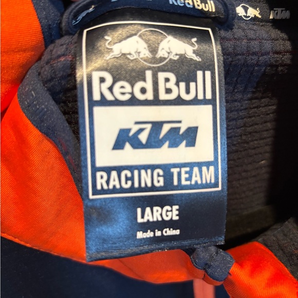 Red Bull KTM Racing Team Jacket - Picture 3 of 3